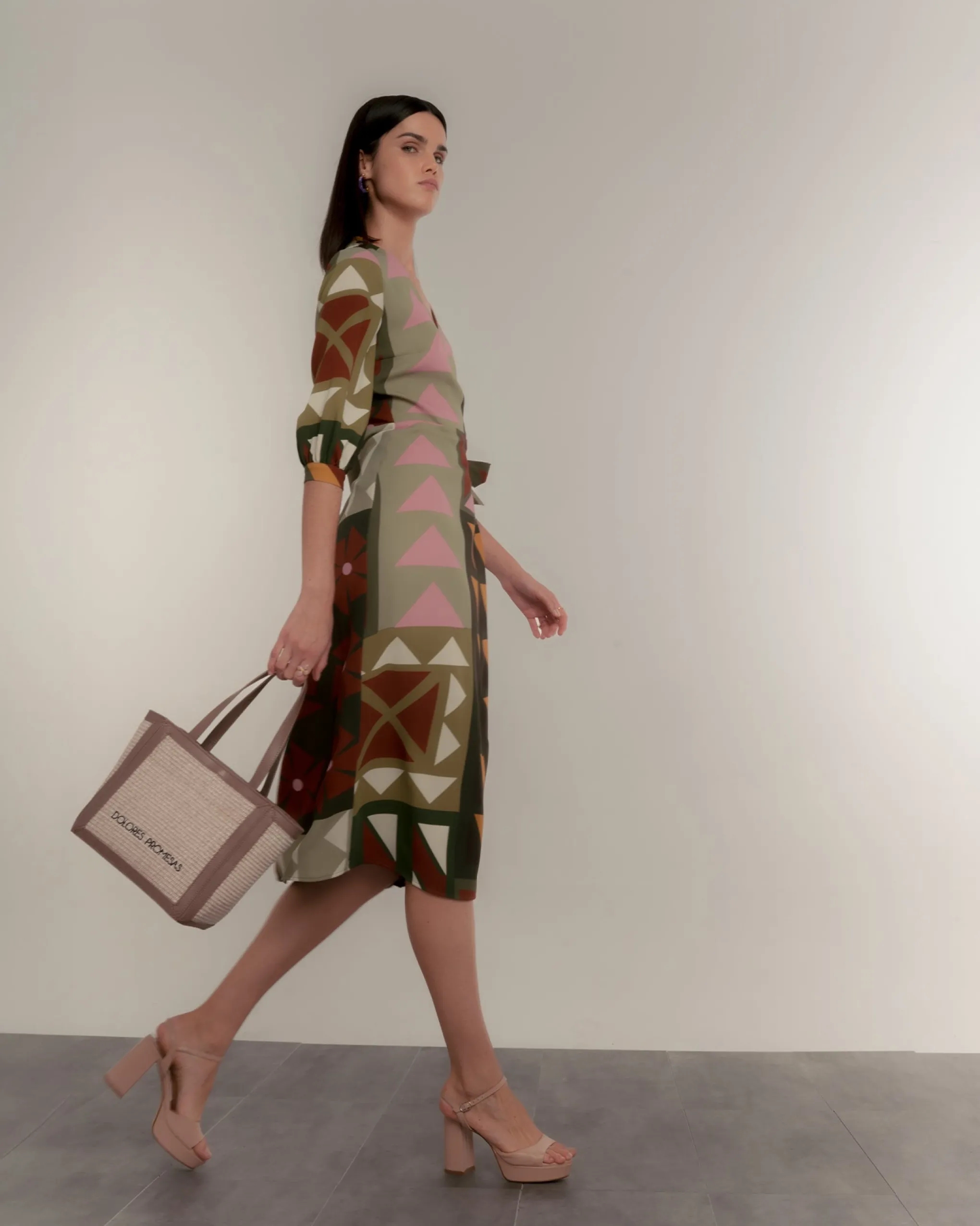 Bolso de Rafia Astuta en Nude