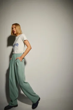 Camiseta Blanca Básica lettering Promesas