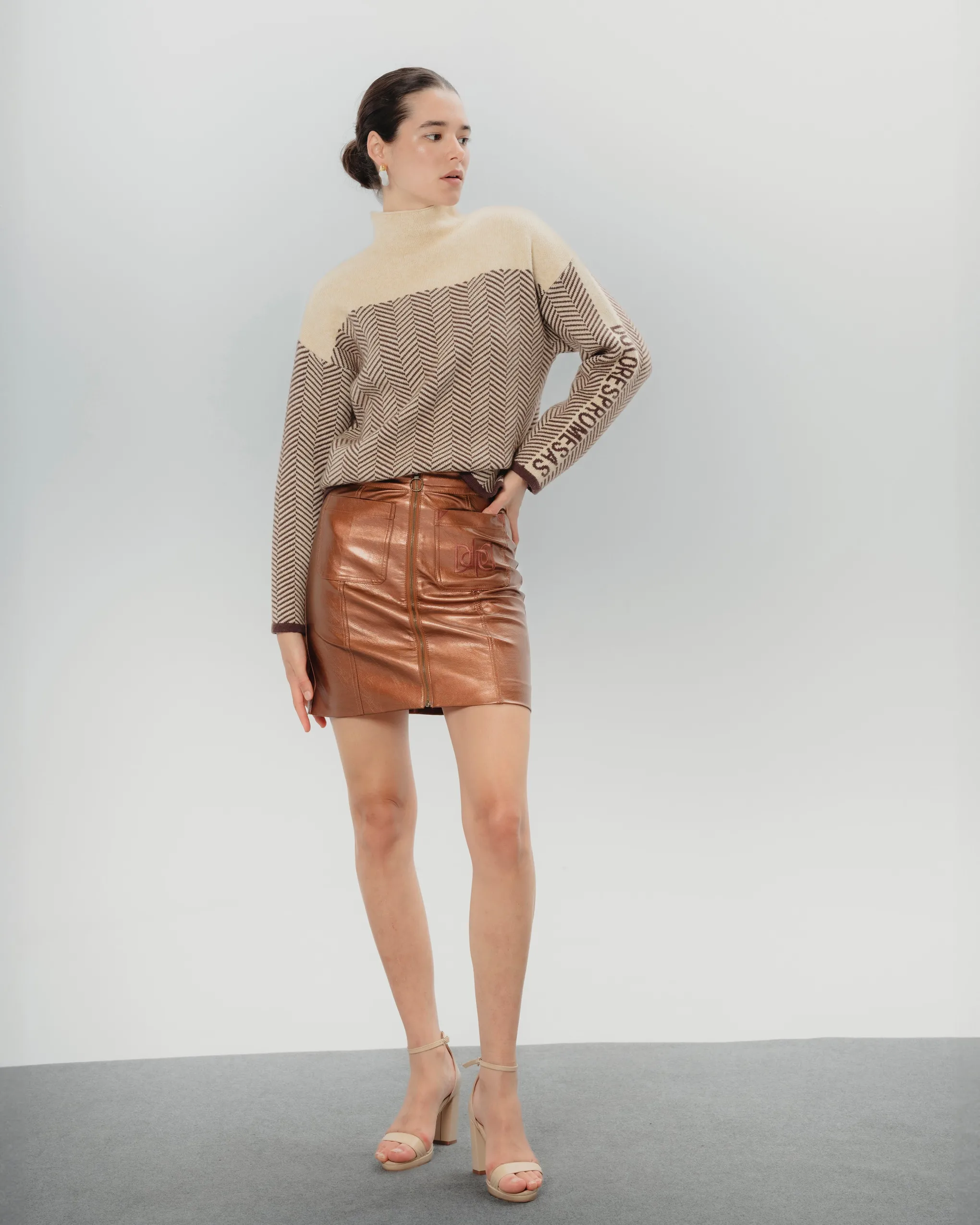 Falda mini metalizada Bella