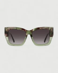 Gafa con tendencia a cat eye verde jaspeado, verde semitransparente y estampado