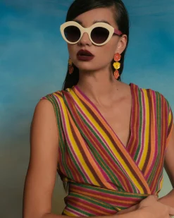 Gafa con tendencia a cat eye burdeos semitransparente