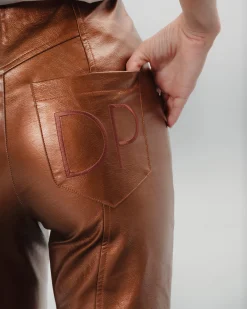 Pantalón metalizado Bella