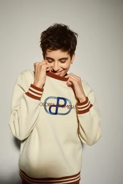 Sudadera Beige Dolores Promesas