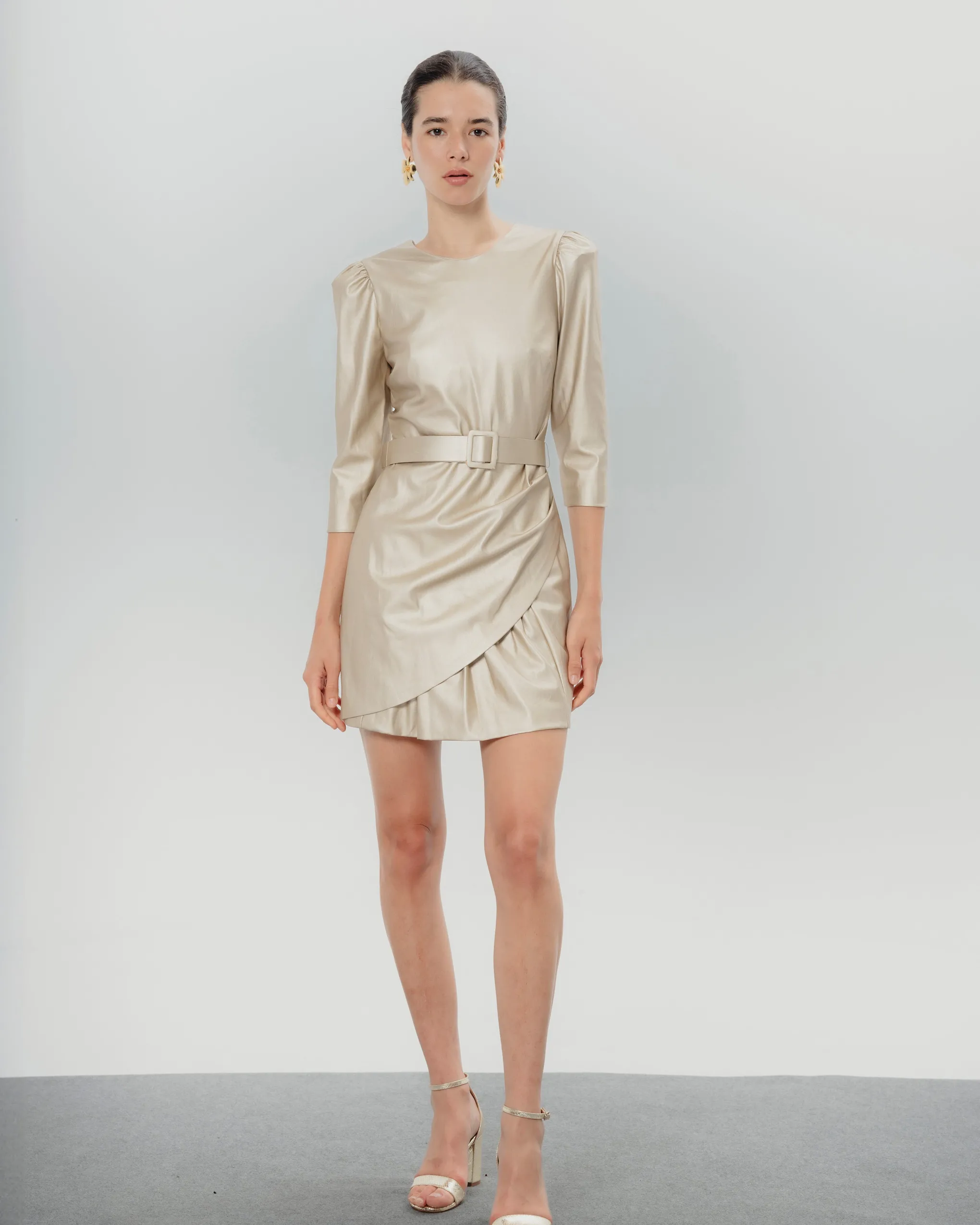Vestido dorado Bella
