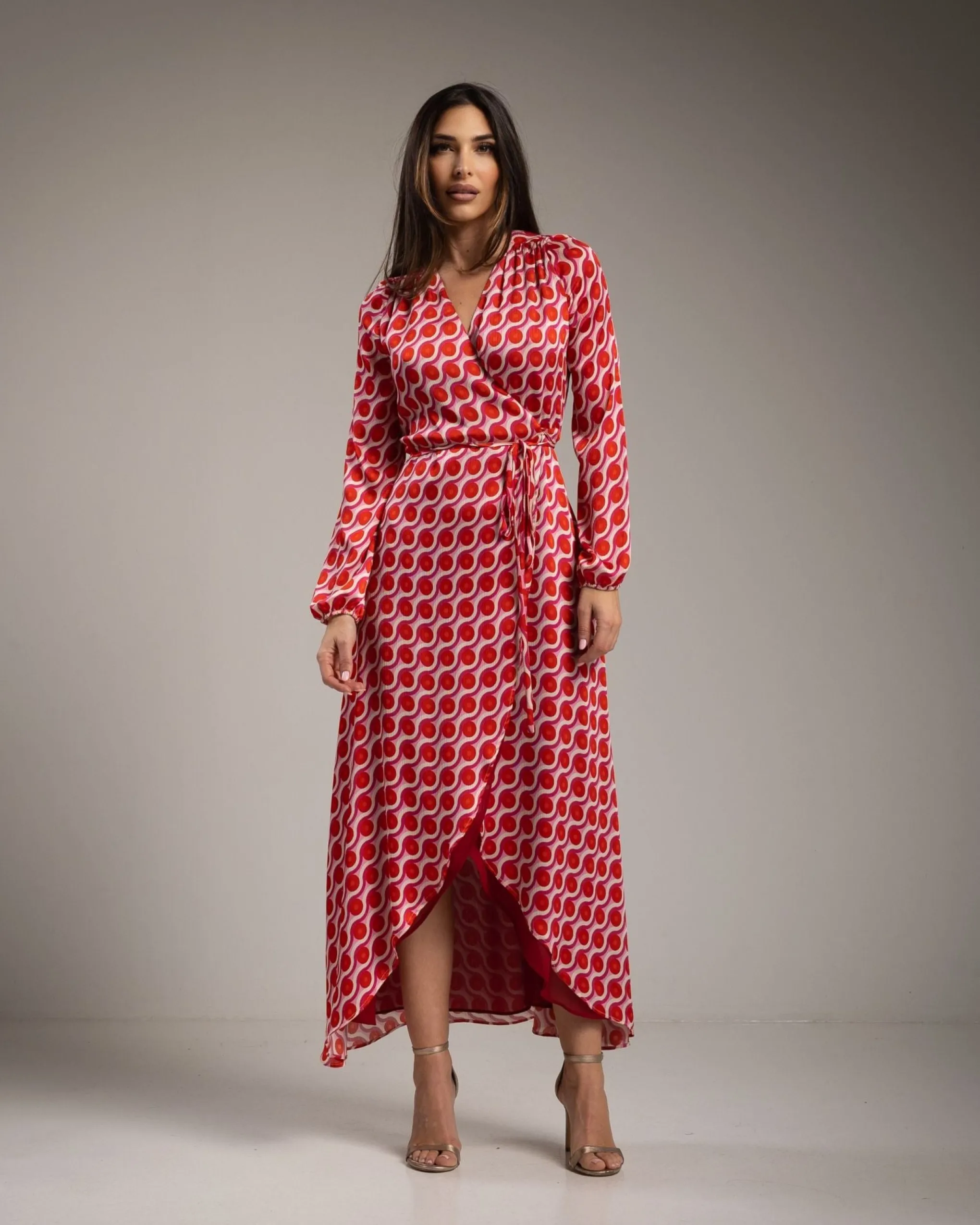 Vestido largo estampados circulos rojos