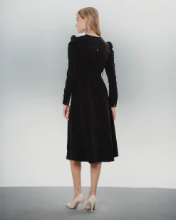 Vestido negro Filipa manga abullonada